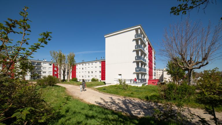 162 logements en réhabilitation à Avallon - Rapport d'activité 2020 Domanys
